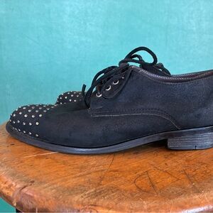 Black Studded women’s Oxford shoes